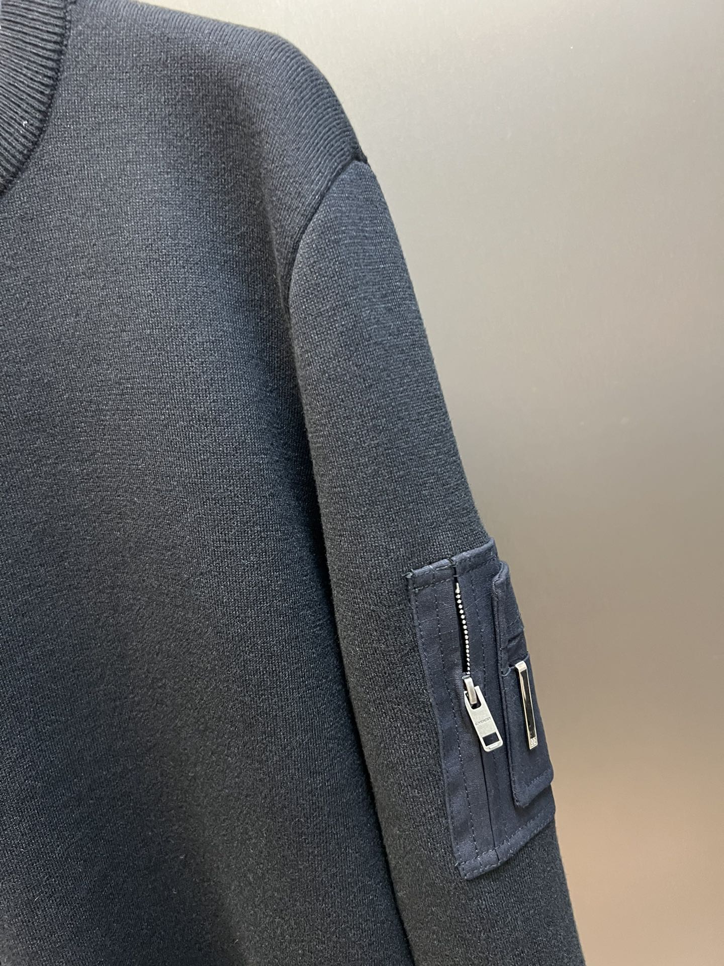 [新季度]ジバンシィ服偽物 冬服 暖かい ウール 厚い ニットトップス セーター シンプル ファッション ブラック_5