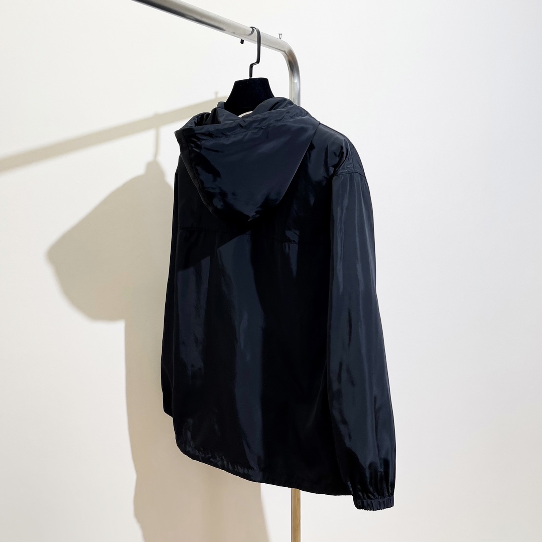 セリーヌジャケットコーデスーパーコピー トップス アウター ファッション 柔らかい 品質保証 シンプル 暖かい 厚い ブラック_9