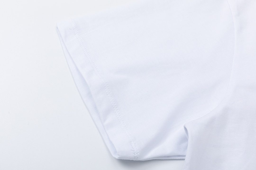 ヴェルサーチtシャツスーパーコピー トップス 純綿 短袖 Tシャツ プリント シンプル 品質保証 ファッション 2色可選 ホワイト_4