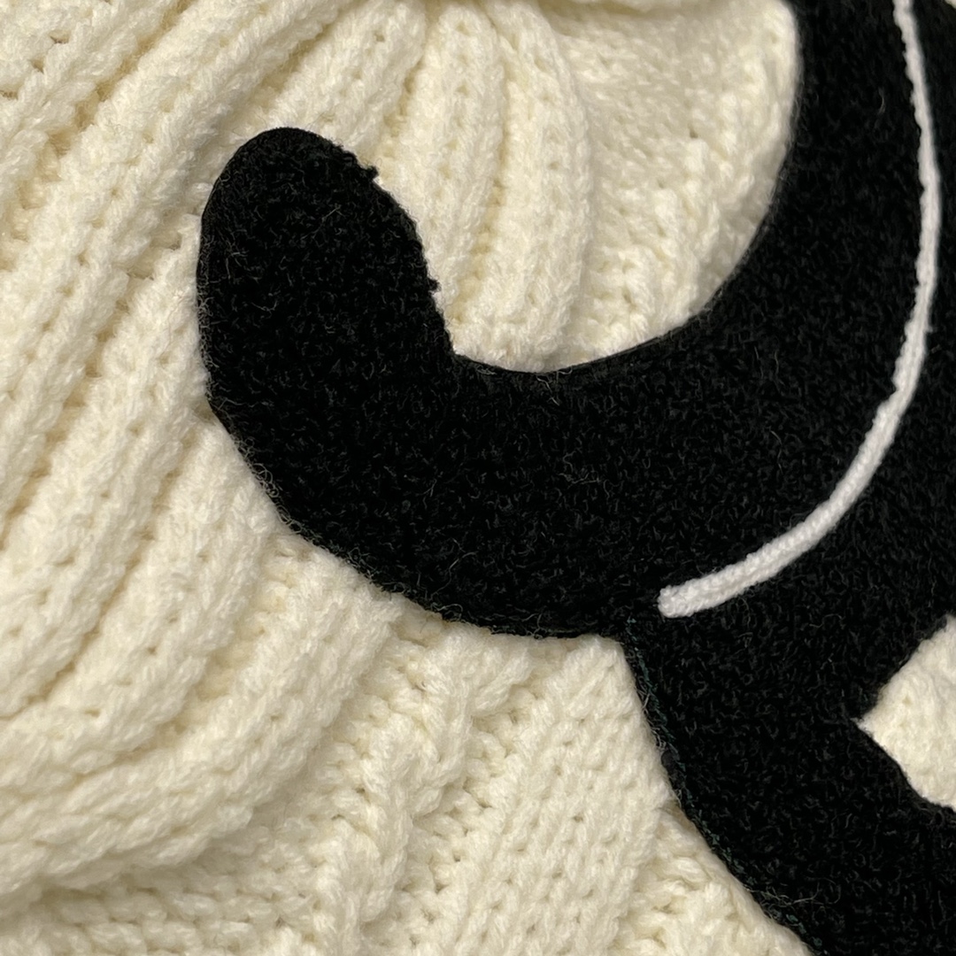 お勧め品 セリーヌ ピエロ ニットコピー トップス セーター 暖かい シンプル ロゴ 日常服 柔らかい 人気品 ホワイト_7