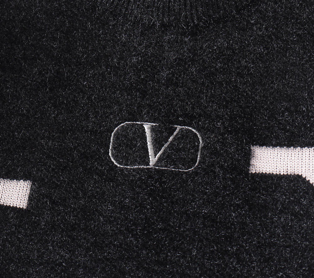 valentino 超激得新品 ヴァレンチノとはスーパーコピー トップス セーター 柔らかい 保温 暖かい 長袖 ファッション 2色可選_4
