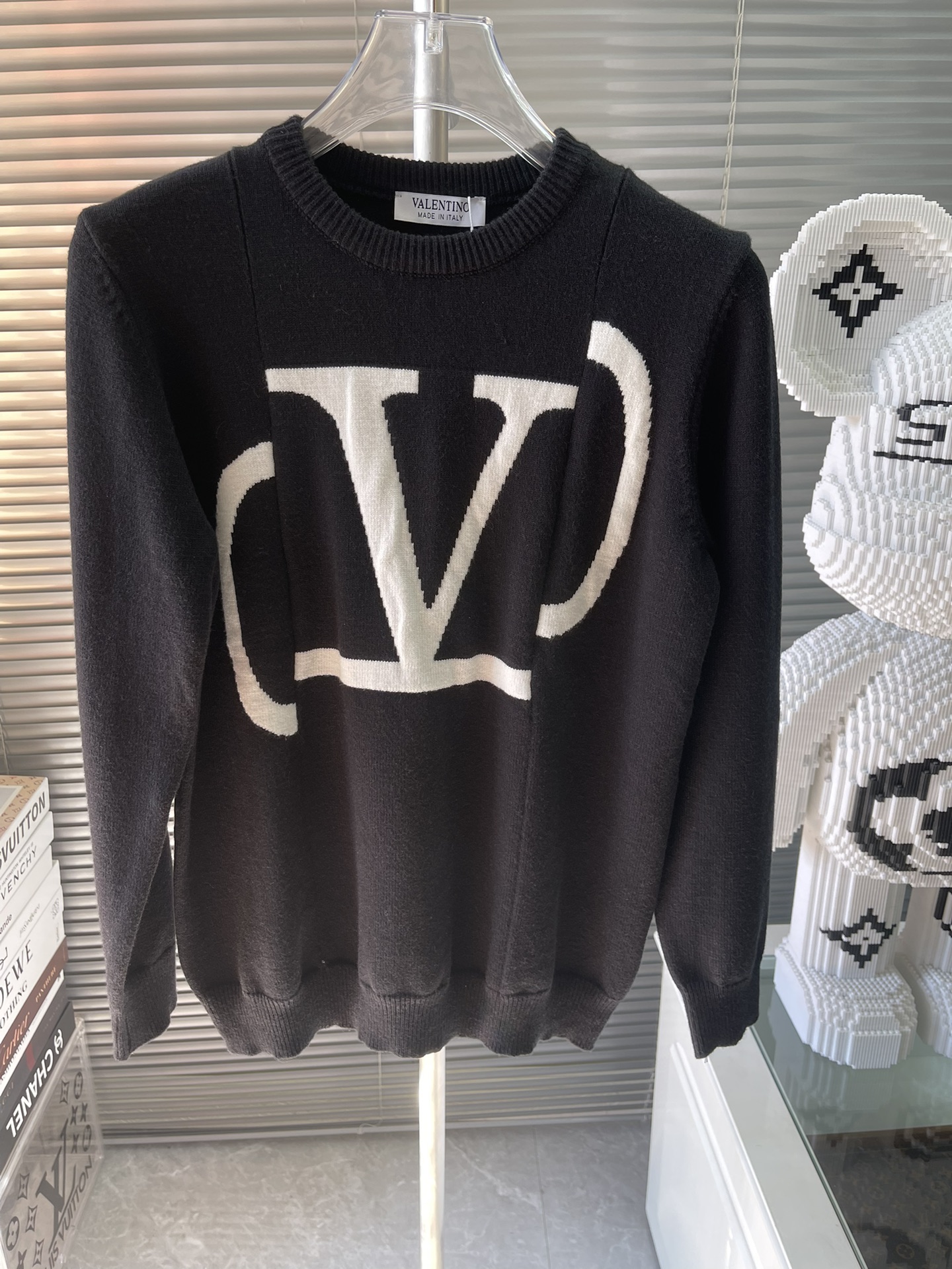 valentino メンズ ヴァレンティノ セーター偽物 HOT品質保証 トップス セーター 柔らかい 保温 暖かい ブラック_1
