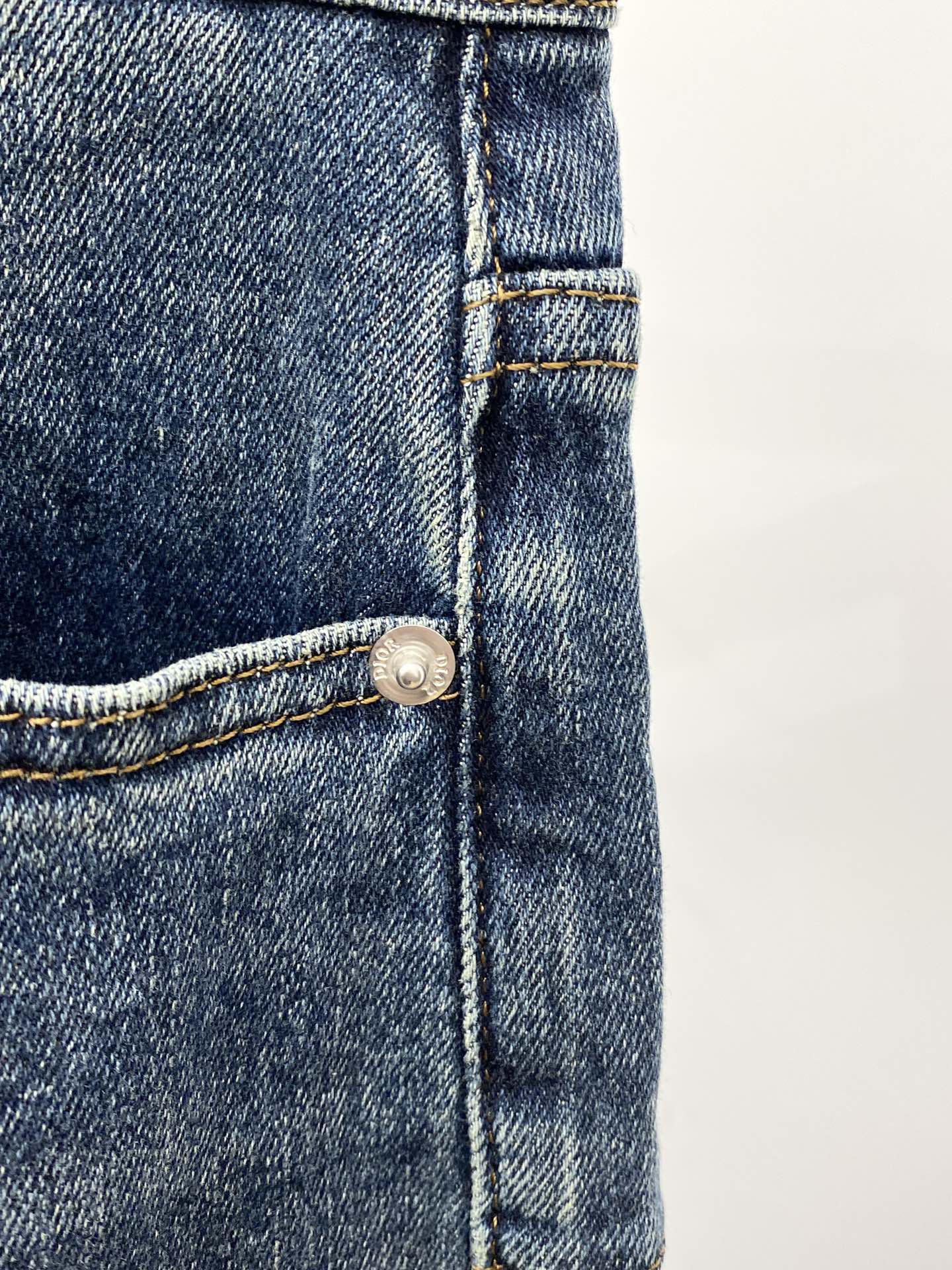 モード ズボンスーパーコピーデニム ジーンズ パンツ 柔らかい 弾性がいい 品質保証 美脚 シンプル ブルー_5