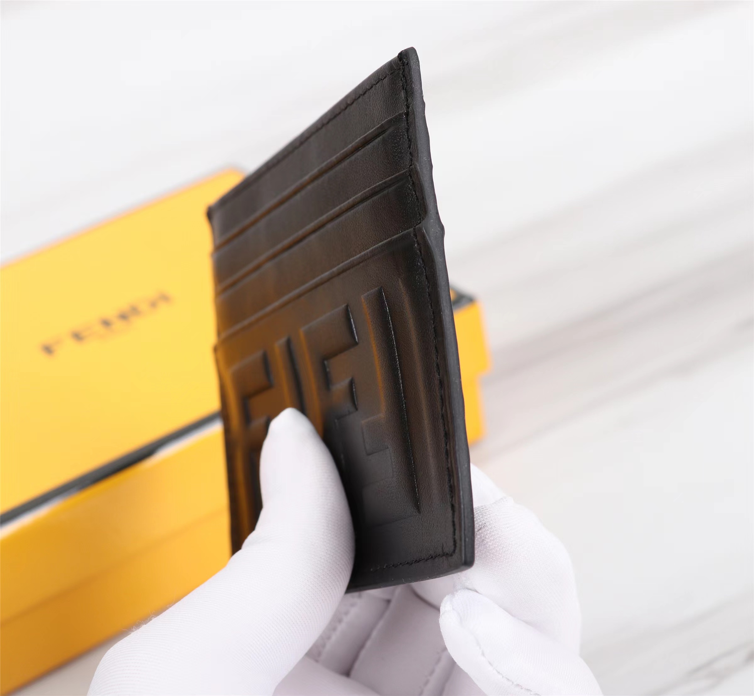フェンディ財布 ダサいＮ級品 薄型 スリム カード入れ 牛革 レザー  カードケース 磁気防止 人気商品 シンプル ブラック_9