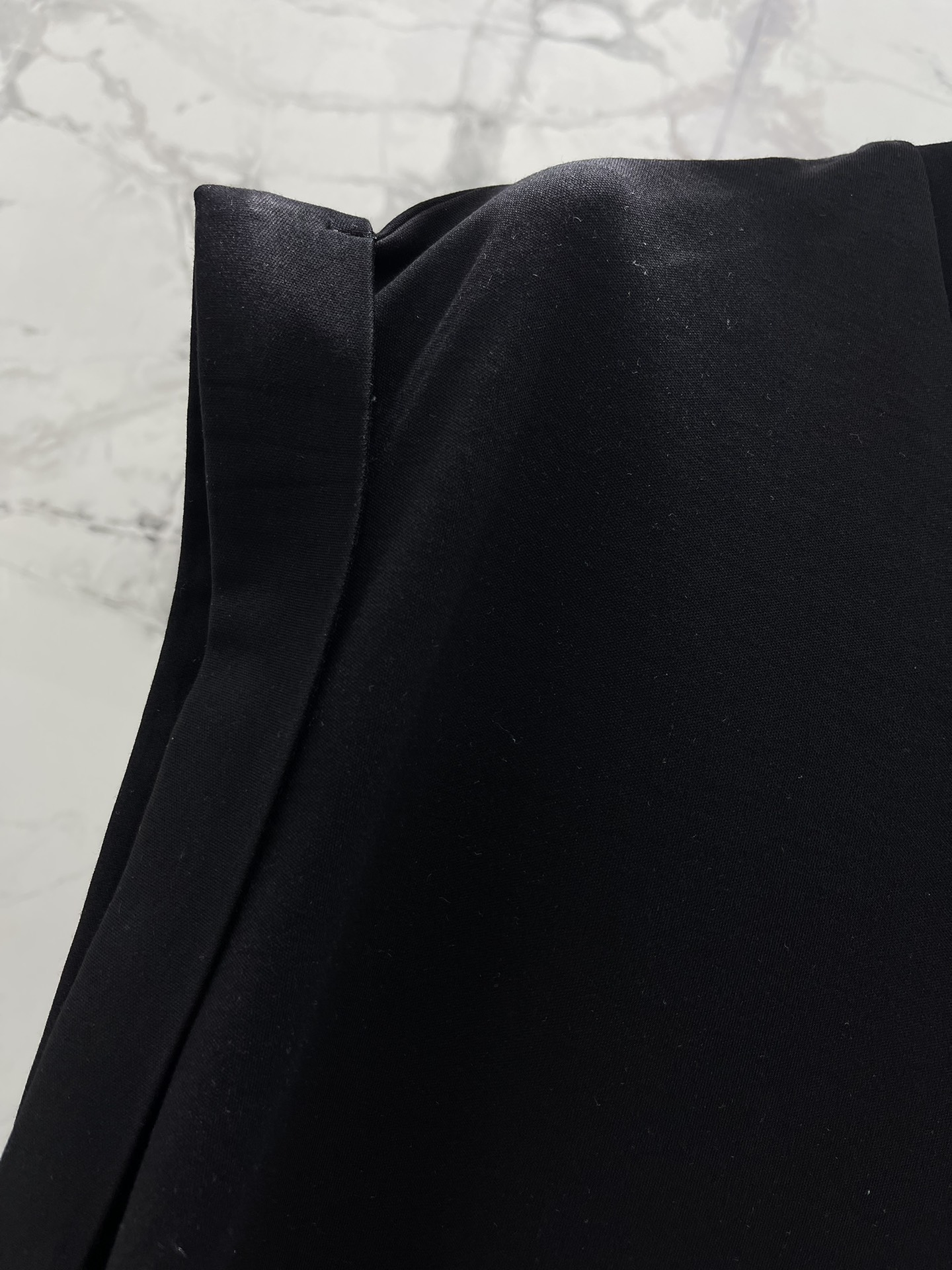ミュウミュウ風Ｎ級品 柔らかい 無袖 Tシャツ トップス ファッション カジュアル 人気 シンプル ブラック_6