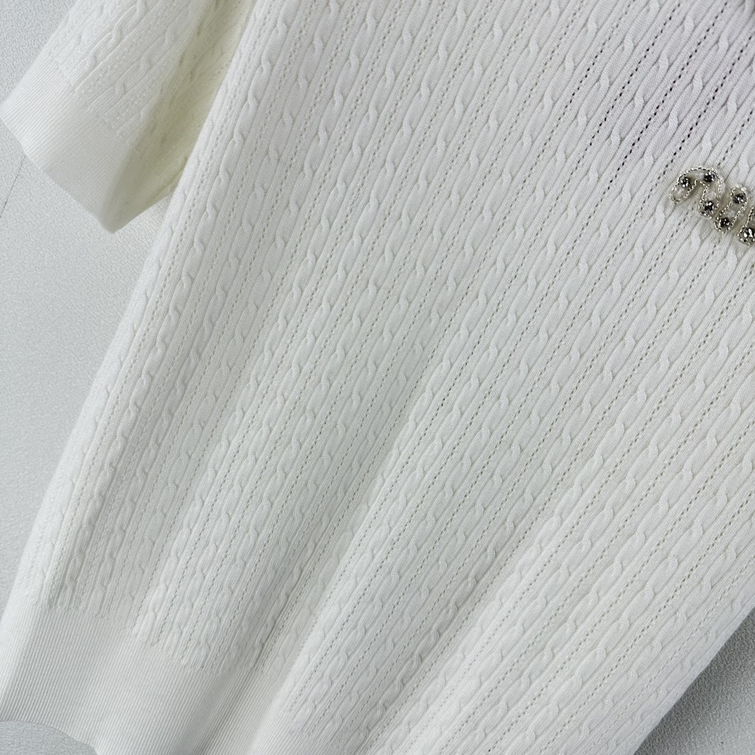 ミュウミュウ ローブルースーパーコピー 短袖 Tシャツ トップス 軽量 薄い シンプル 純綿 HOT品質保証 ホワイト_7