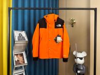 TNFザノースフェイス ナイロンジャケット激安通販 アウター トップス ストームジャケット 大人気 防水 防風 フード付き 運動 オレンジ