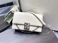 ジバンシィ ミニ財布ｎ級品 チェーンハンドバッグ 斜め掛けバッグ 男女兼用 レザー シルバーバックル 多色可選 ホワイト