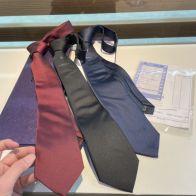 ジバンシーネクタイコピー 洗えるネクタイ 落ち着いたカラー シーンを選ばず使える スーツに映える メンズ 3色可選