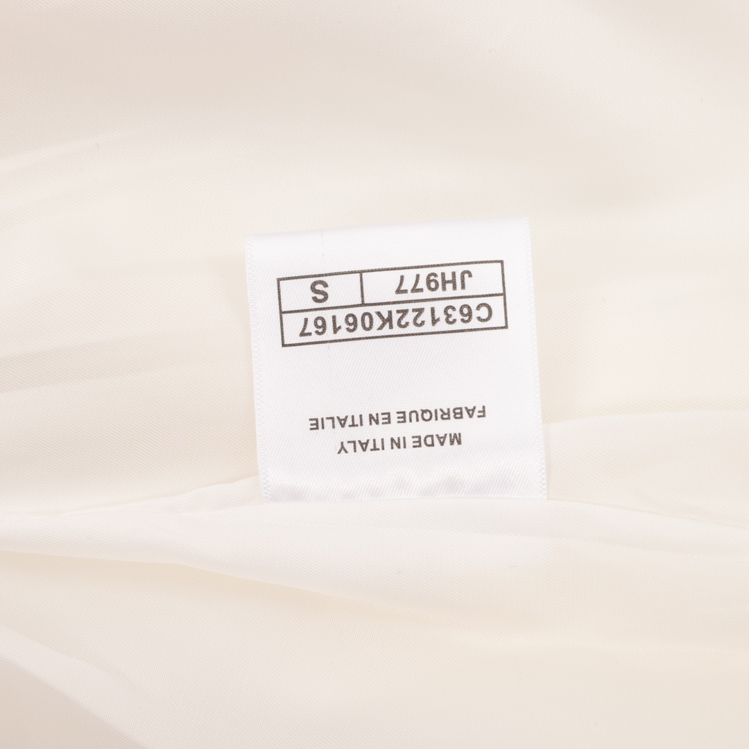 爆買い大得価 chanel ツイード ジャケットＮ級品 アウター トップス 日焼け止め服 薄い 軽量 フード付き ホワイト_18