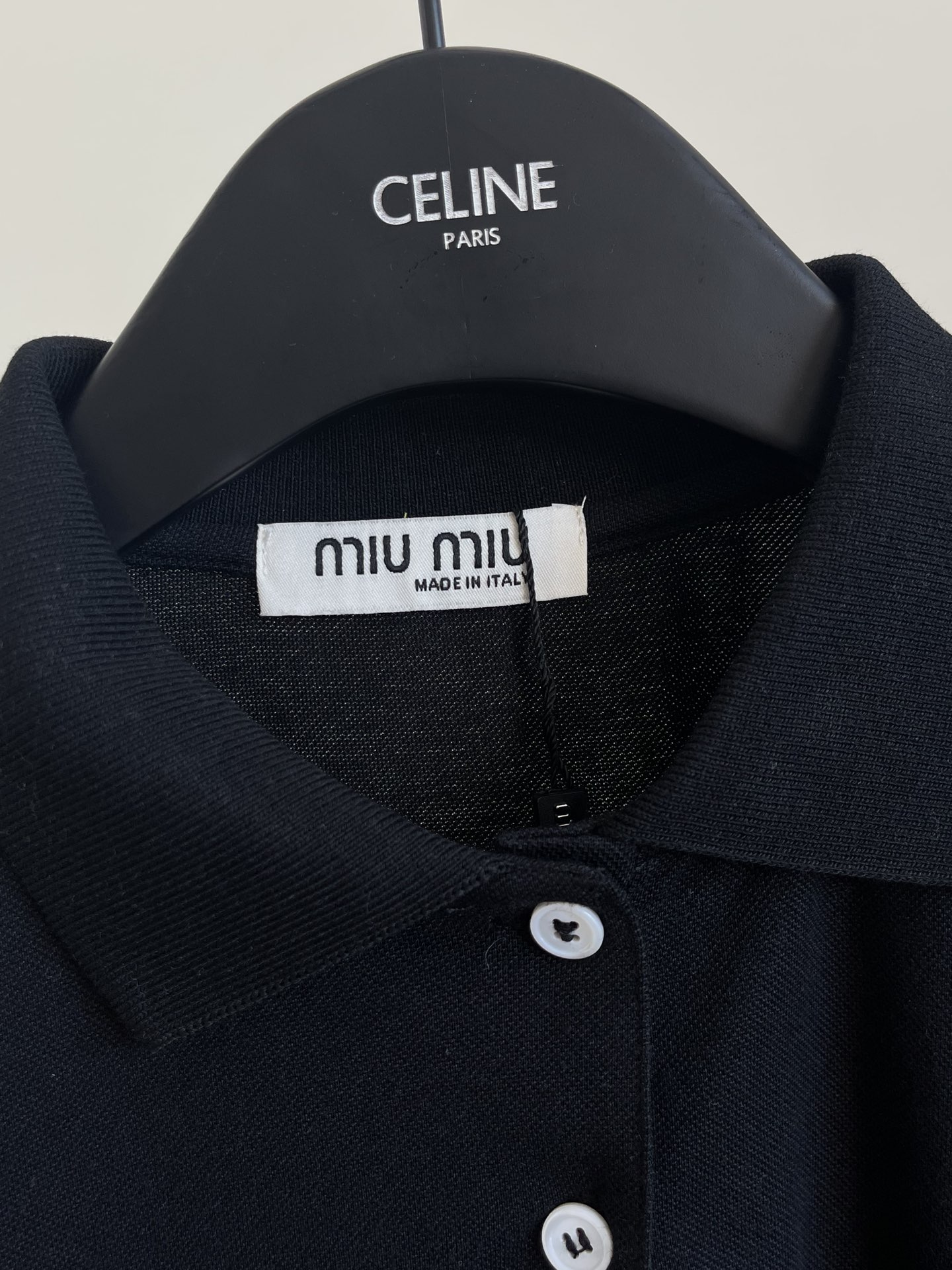 ミュウミュウに似たブランド激安通販 ポロシャツ トップス 半袖 シンプル 純綿 通気性いい ブラック_6