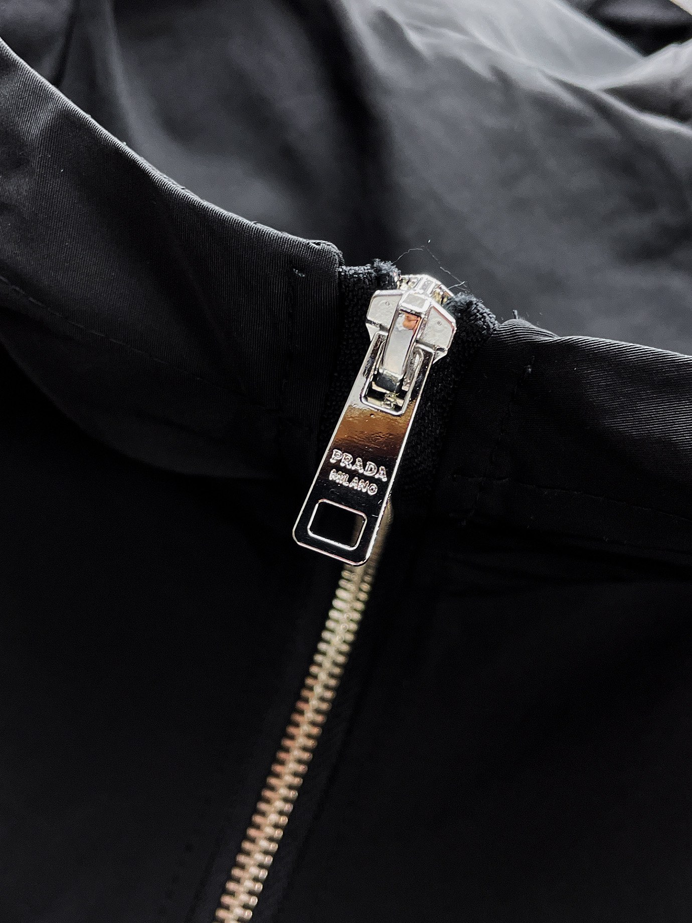 お得100%新品 プラダ レザー ジャケット偽物 アウター 柔らかい トップス 運動 ファッション メンズ ブラック_6
