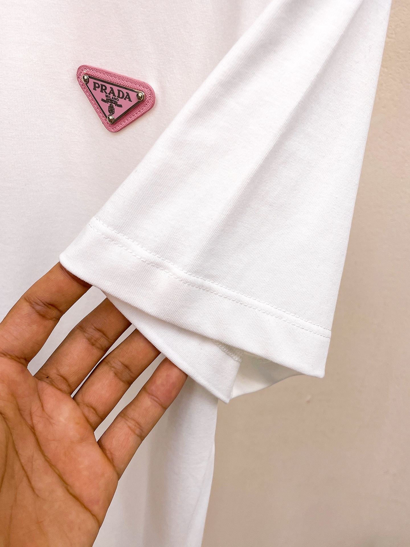 NEW夏の プラダ ティー シャツスーパーコピー 半袖 シンプル ゆったり 純綿 トップス 柔らかい 品質保証 ホワイト_5