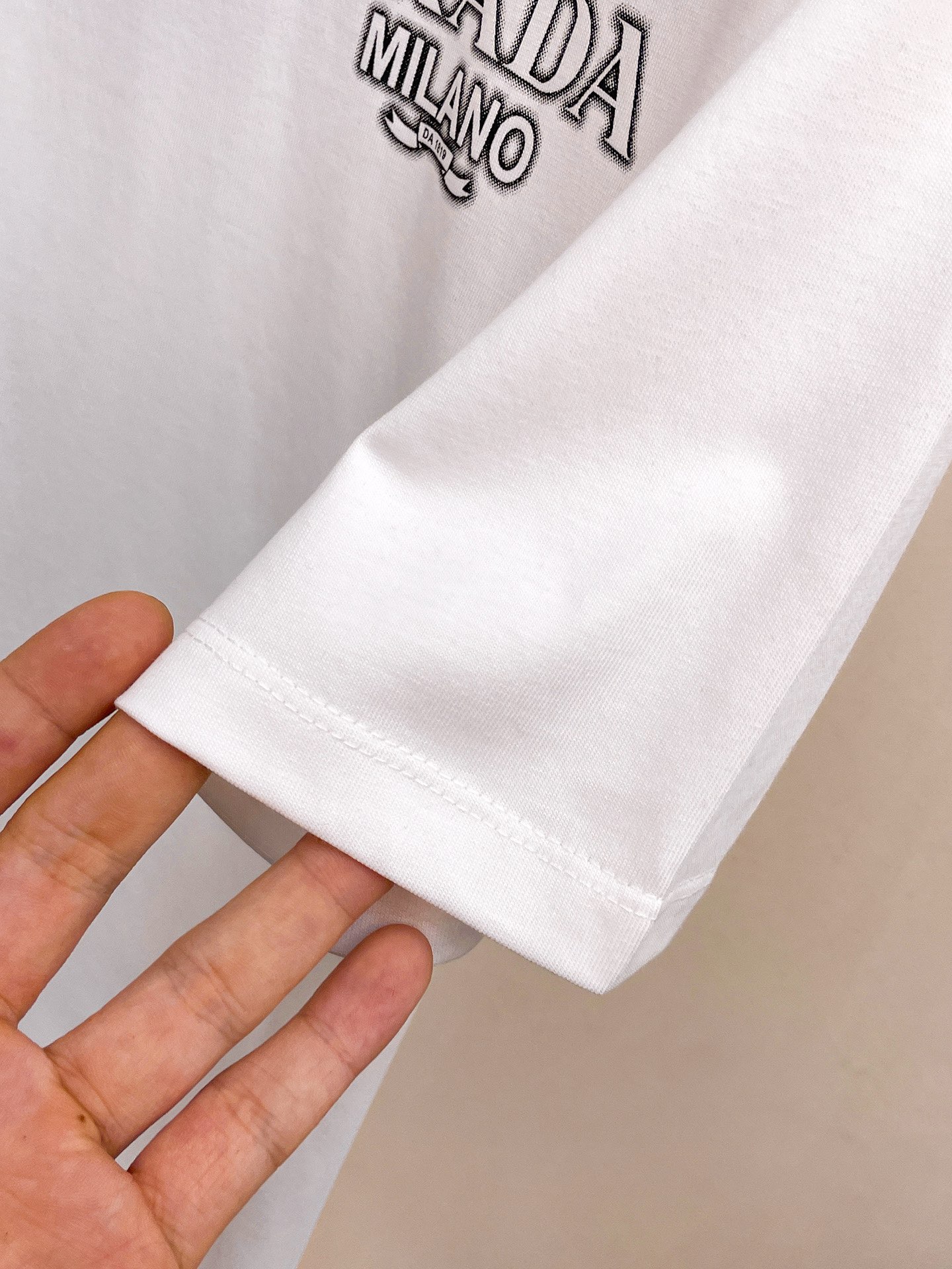 【激安】高級品通販 prada t シャツ メンズ激安通販 短袖 ゆったり 純綿 トップス プリント 夏服 ホワイト_8